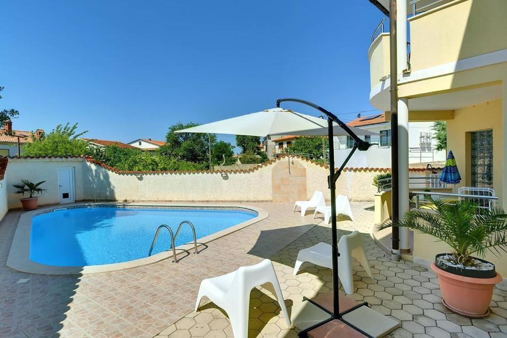 Apartmani Strigo Medulin Extérieur photo